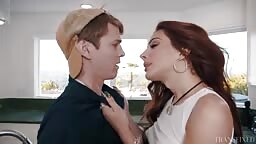 Ariel Demure - Getting His Attention 26 04 2025